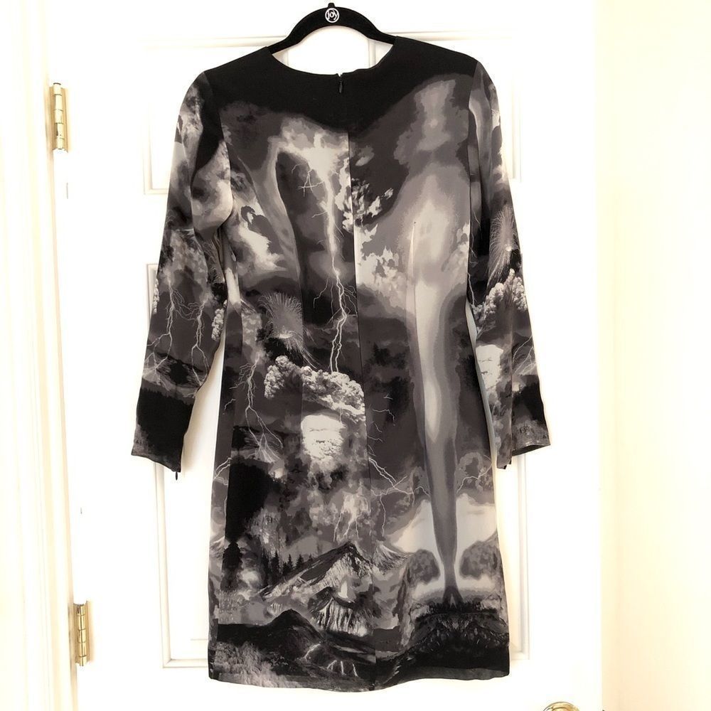 Alexander McQueen silk couture dress 🔥Small.